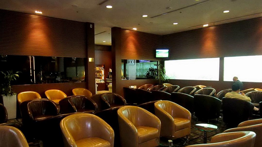 SATS Premier Lounge Terminal 3