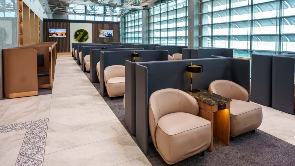 SATS Premier Lounge Terminal 3